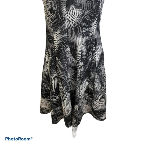 Maeve abstract pattern black white dress Size X-Small - Picture 3 of 9